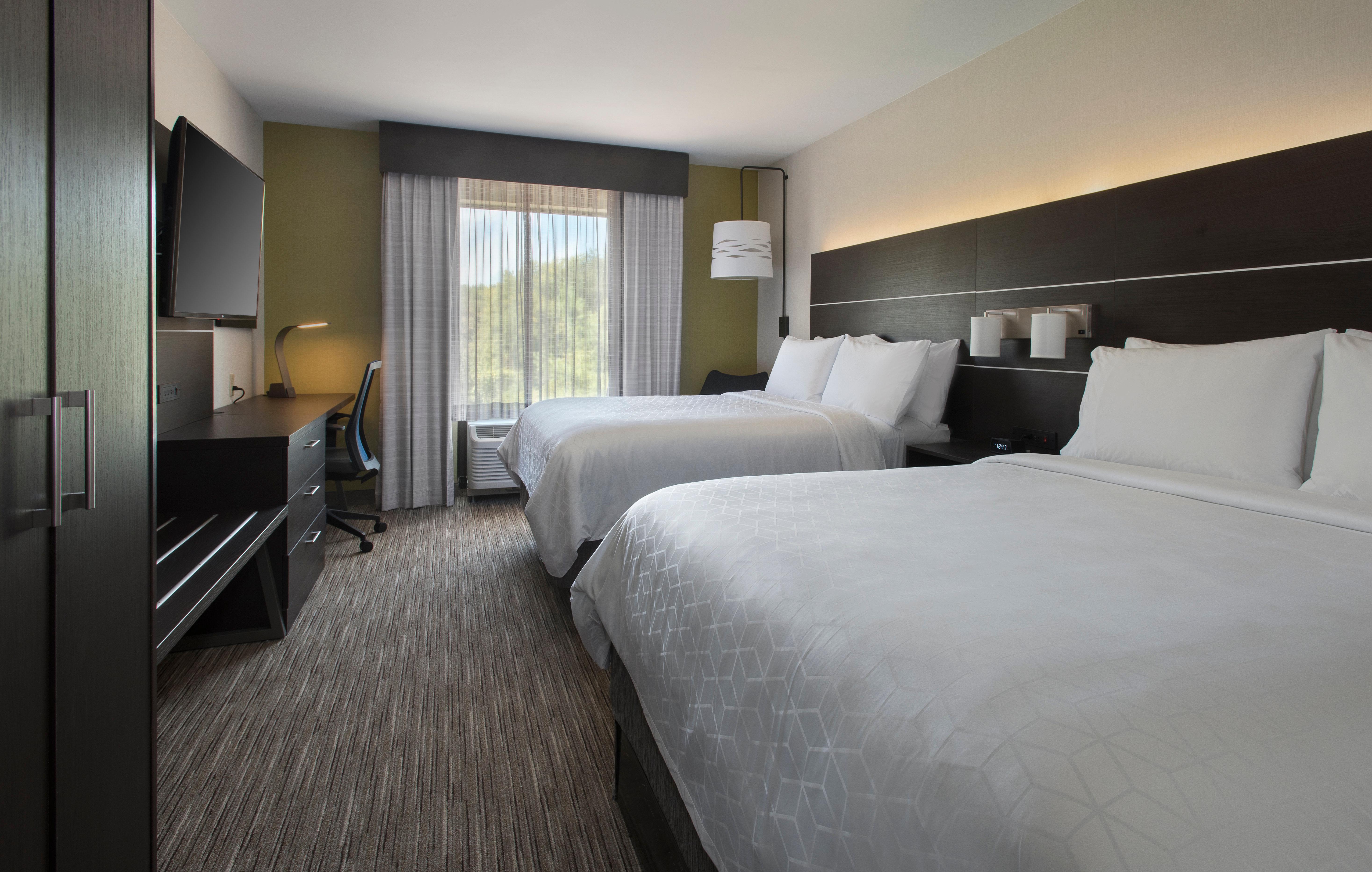 Holiday Inn Express Great Barrington By Ihg Exterior photo