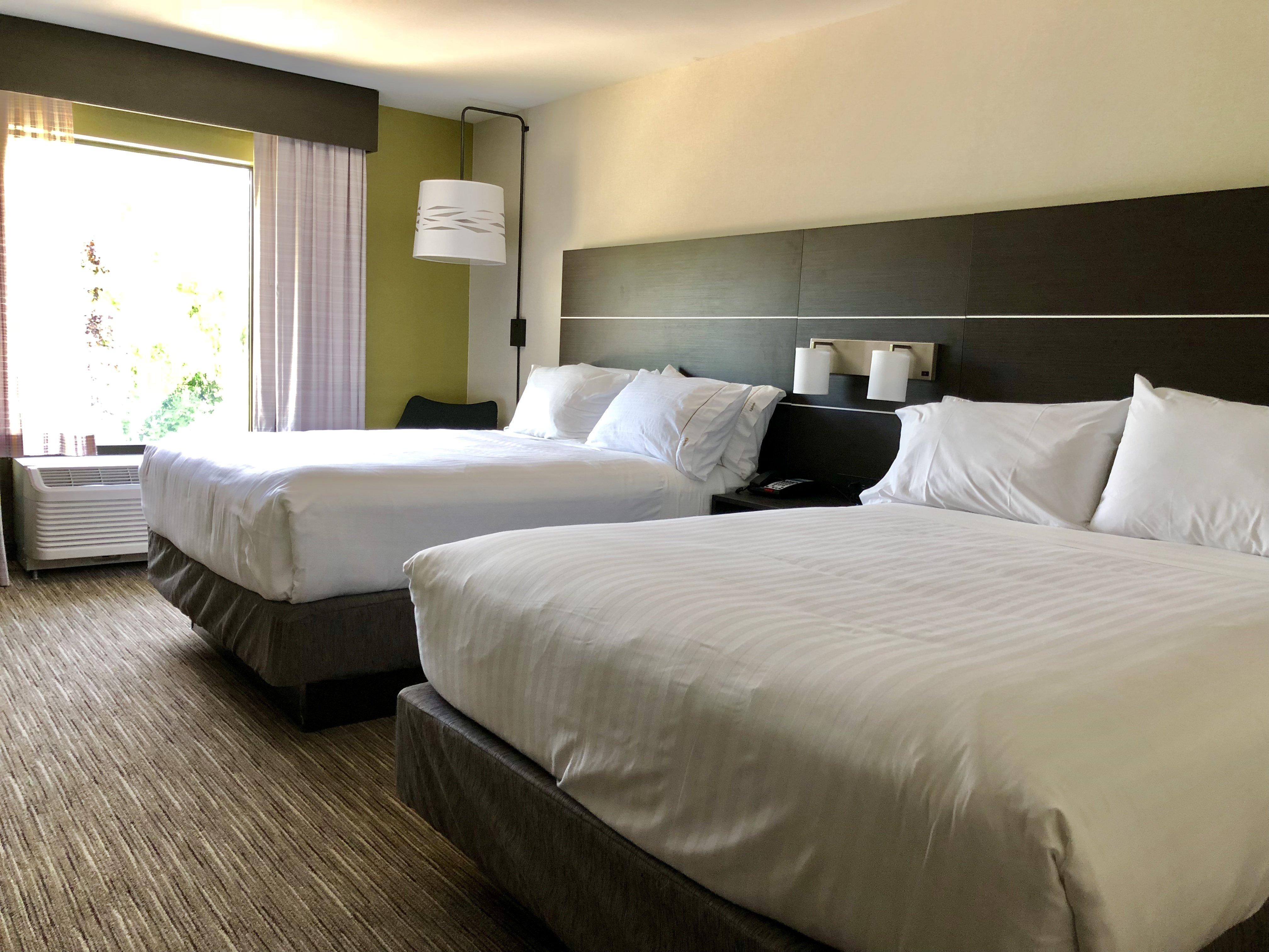 Holiday Inn Express Great Barrington By Ihg Exterior photo